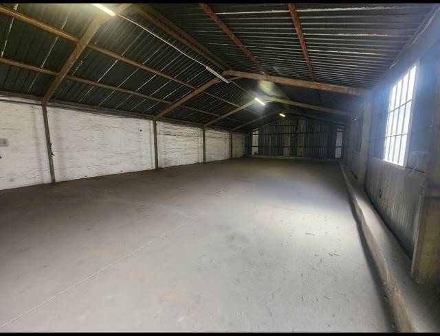 264M² WAREHOUSE TO LET IN WADEVILLE